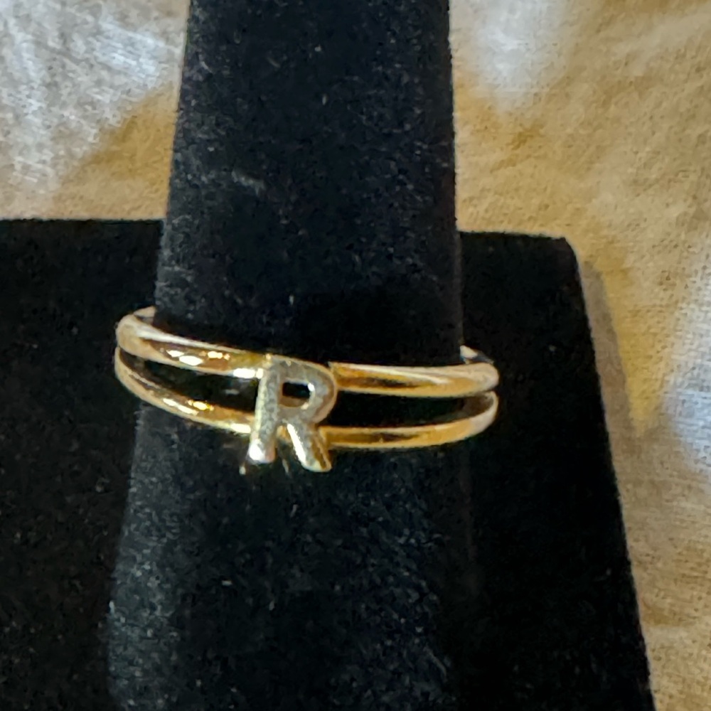 Initial R Ring with double band